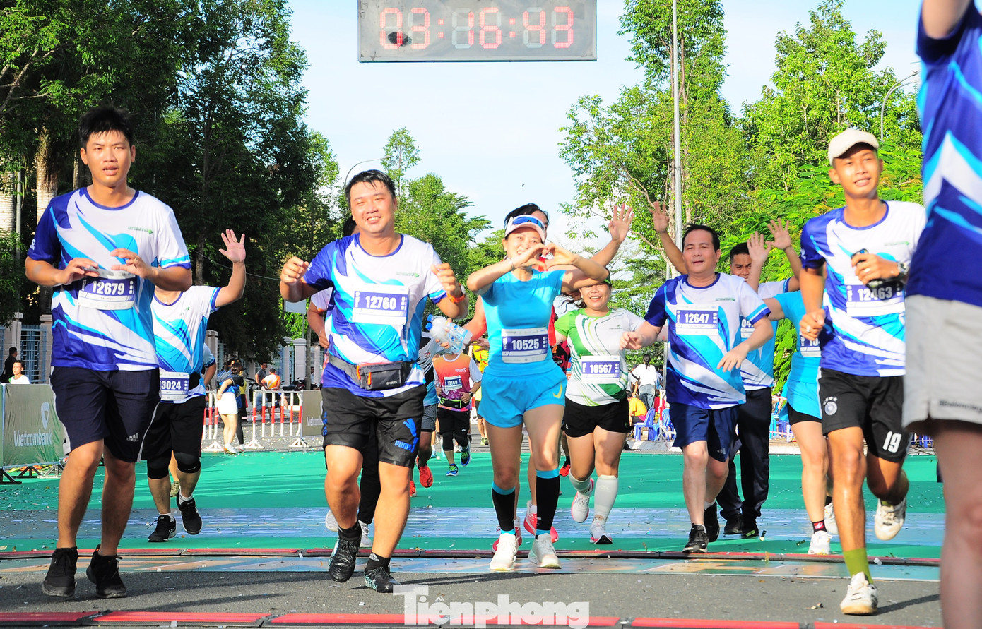 Giải thu hút đông đảo các vận động viên là cán bộ, công chức, viên chức và nhân dân tỉnh Hậu Giang.