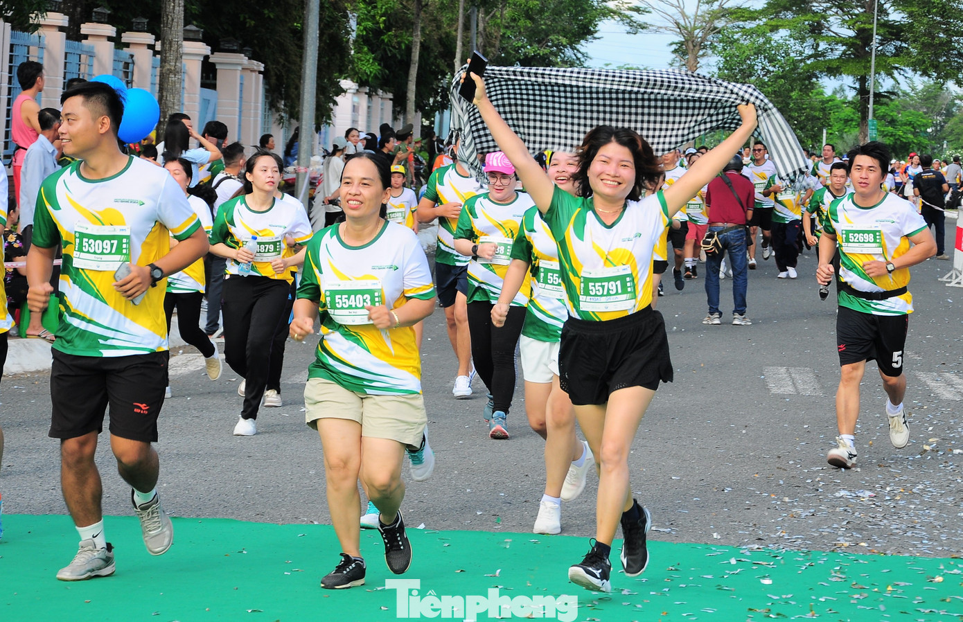 Với chủ đề “Cùng nhau tỏa sáng”, giải chạy mong muốn để lại những dấu ấn, những khoảnh khắc ấn tượng khó quên cho các vận động viên.