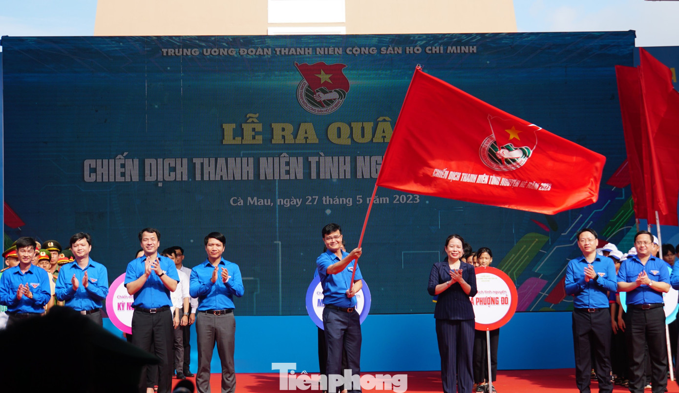 Bí thư thứ nhất T.Ư Đoàn Bùi Quang Huy phát động ra quân Chiến dịch.