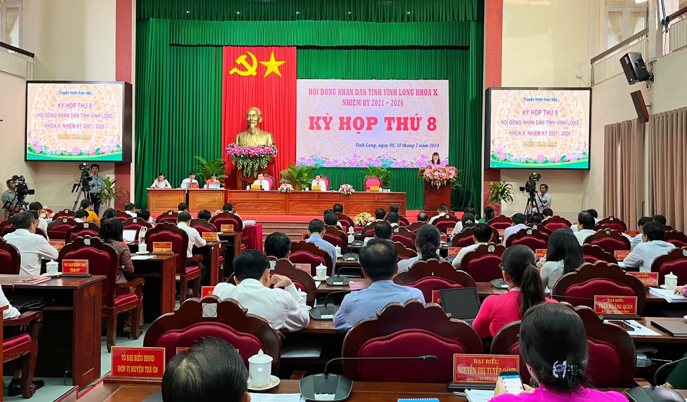 Quang cảnh kỳ họp.