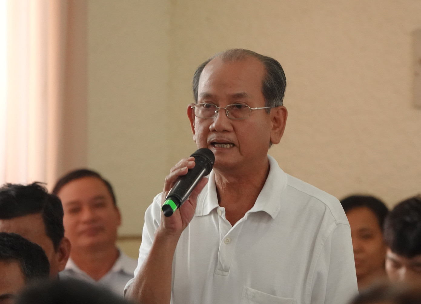 Cử tri huyện Châu Thành phát biểu tại hội nghị (Ảnh: PV).