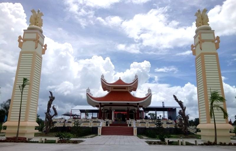 Đền thờ Châu Văn Liêm tại huyện Thới Lai, TP Cần Thơ. Đền thờ Châu Văn Liêm tại huyện Thới Lai, TP Cần Thơ.