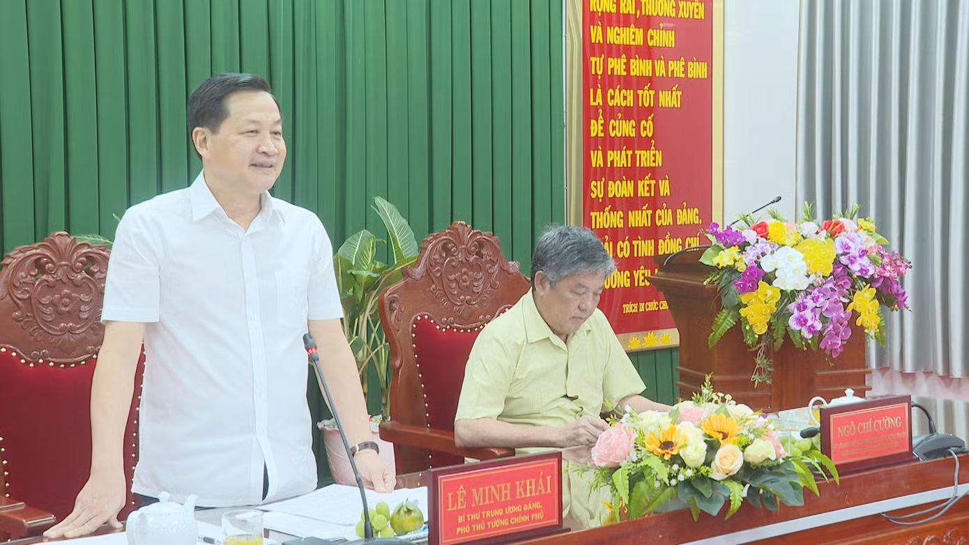Phó Thủ tướng Lê Minh Khái phát biểu tại hội nghị. Ảnh: Hân Hiền Phó Thủ tướng Lê Minh Khái phát biểu tại hội nghị. Ảnh: Hân Hiền