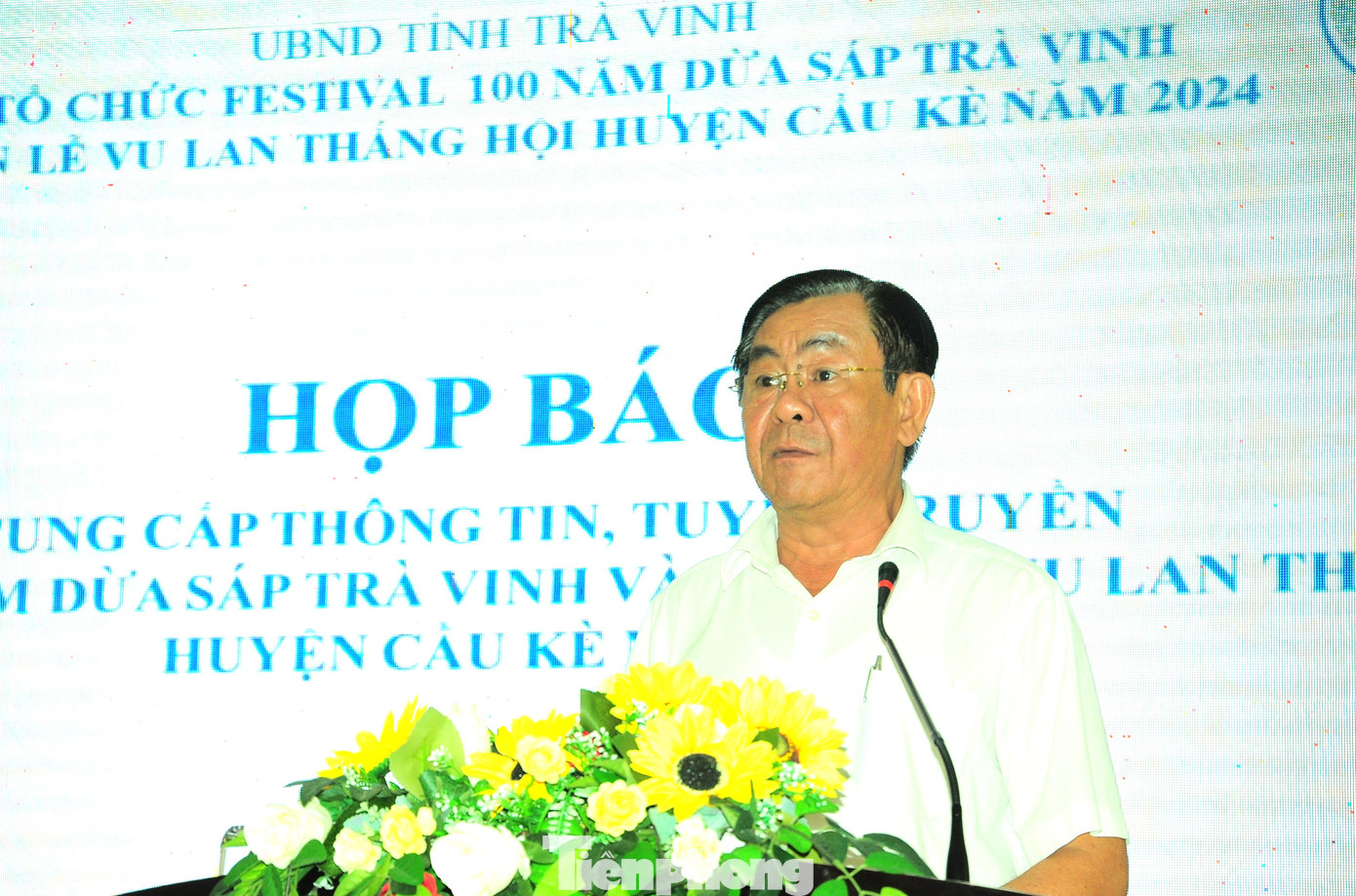 Ông Lê Thanh Bình - Phó Chủ tịch UBND tỉnh Trà Vinh - phát biểu tại họp báo. Ông Lê Thanh Bình - Phó Chủ tịch UBND tỉnh Trà Vinh - phát biểu tại họp báo.