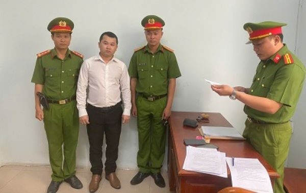 Công an thi hành các quyết định đối với Nguyễn Tuấn Mộng.