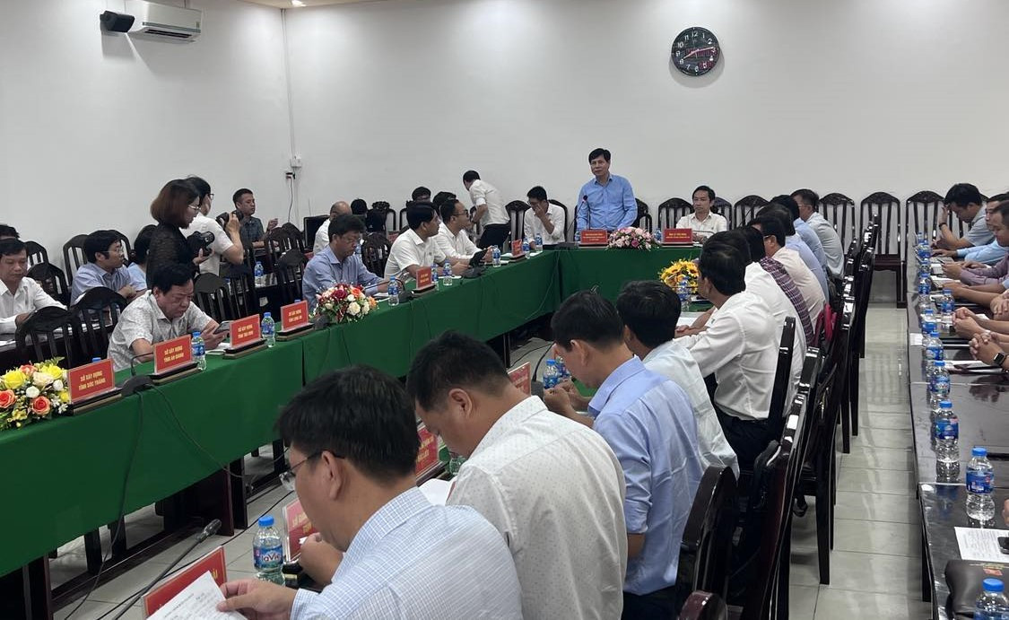 Quang cảnh tọa đàm.