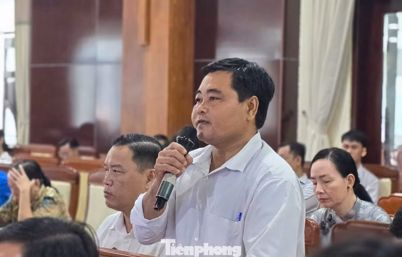 Đại biểu nêu ý kiến. Ảnh: CK Đại biểu nêu ý kiến. Ảnh: CK