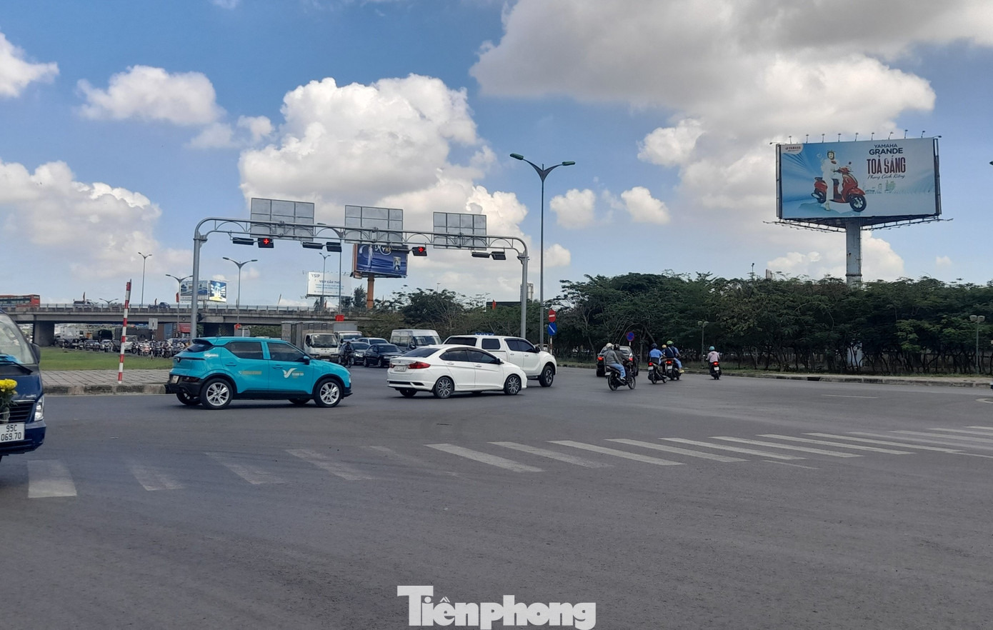 Nút giao IC3, cửa ngõ vào trung tâm TP. Cần Thơ từ Quốc lộ 1 cũng khá thoáng. Nút giao IC3, cửa ngõ vào trung tâm TP. Cần Thơ từ Quốc lộ 1 cũng khá thoáng.