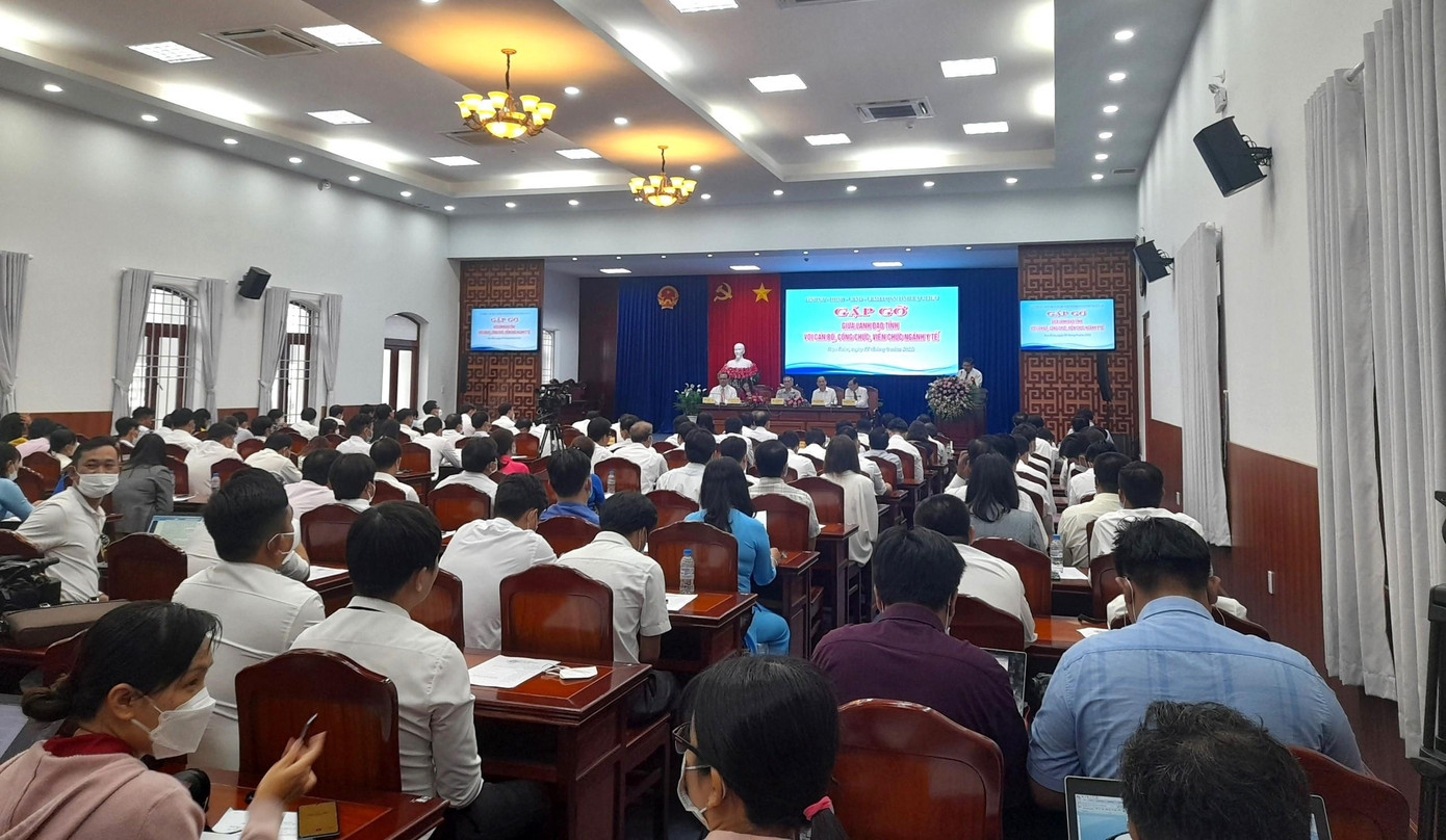 Quang cảnh buổi gặp gỡ. Quang cảnh buổi gặp gỡ.