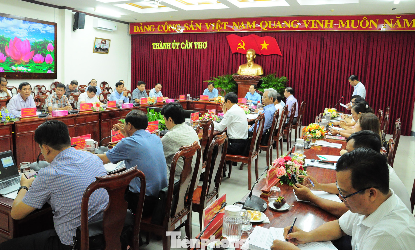 Quang cảnh cuộc họp. Ảnh: CK Quang cảnh cuộc họp. Ảnh: CK