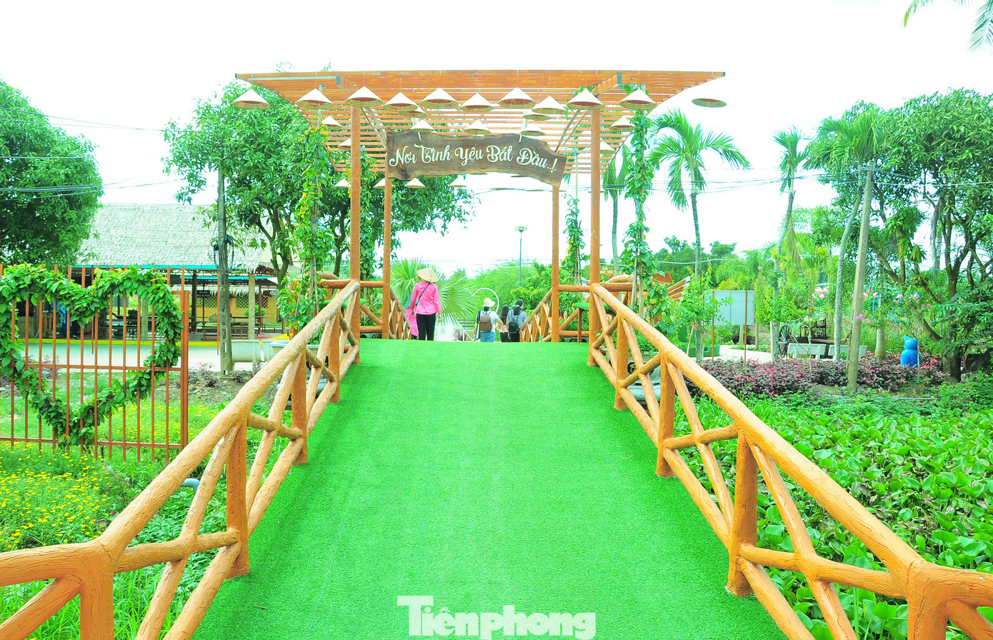 Một điểm đến mới nổi thu hút người dân và du khách ở Cần Thơ gần đây. Một điểm đến mới nổi thu hút người dân và du khách ở Cần Thơ gần đây.