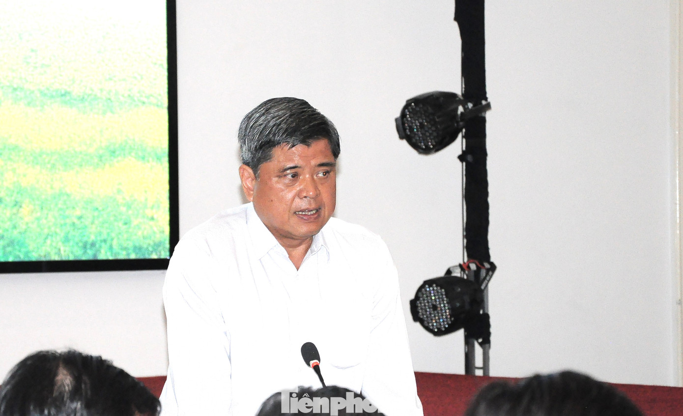 Thứ trưởng Bộ NN&amp;PTNT Trần Thanh Nam phát biểu tại buổi họp. Ảnh: CK.