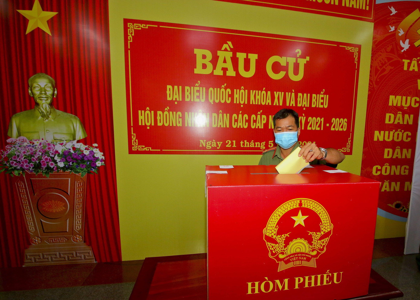 Tiến hành bầu cử. Tiến hành bầu cử.