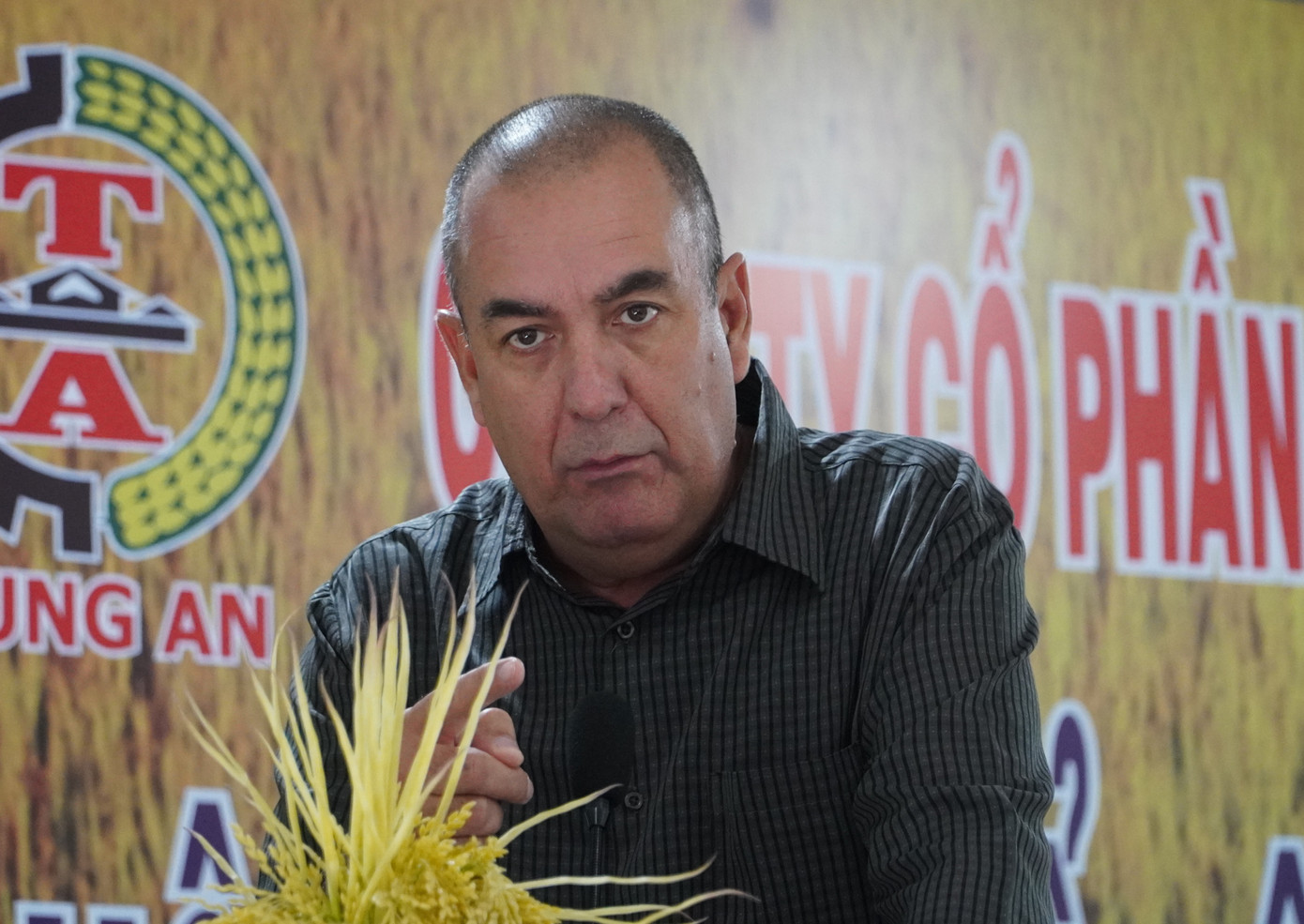 Bộ trưởng Nông nghiệp Cuba - Ydael Jesús Pézez Brito. Bộ trưởng Nông nghiệp Cuba - Ydael Jesús Pézez Brito.