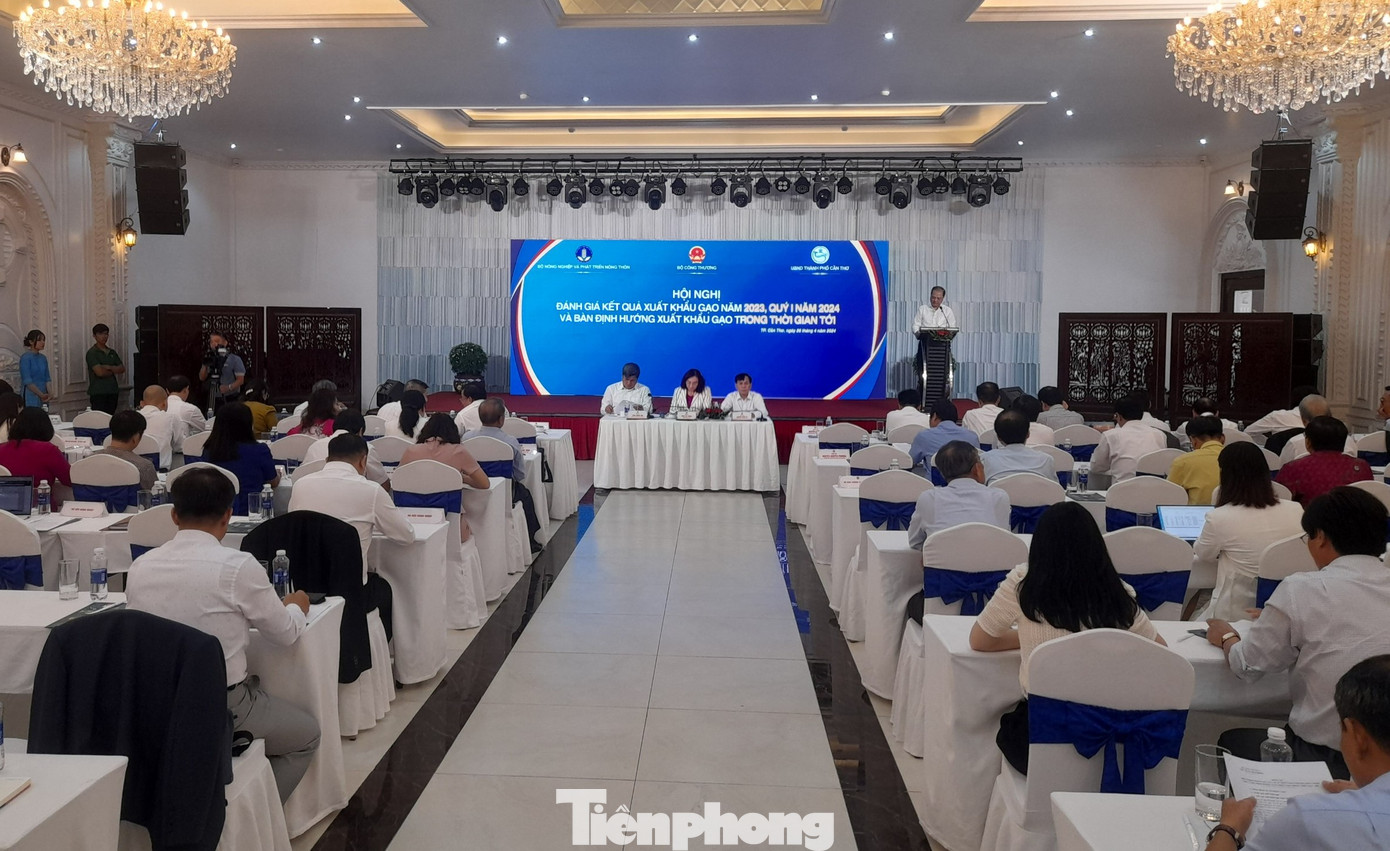 Quang cảnh hội nghị. Quang cảnh hội nghị.