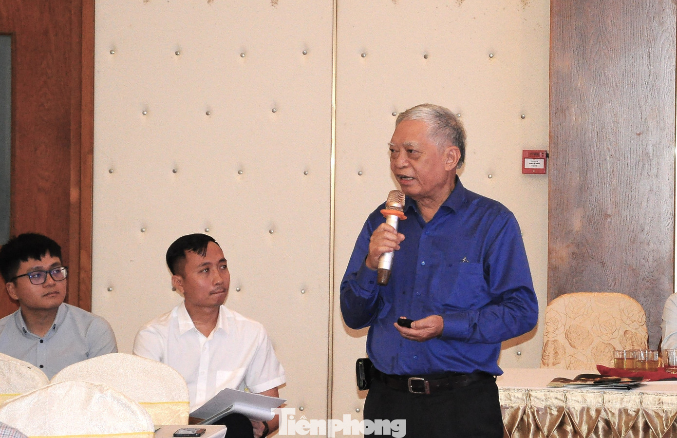 Chủ tịch Hiệp hội Ngành hàng lúa gạo Việt Nam - Bùi Bá Bổng phát biểu tại hội thảo. Ảnh: CK