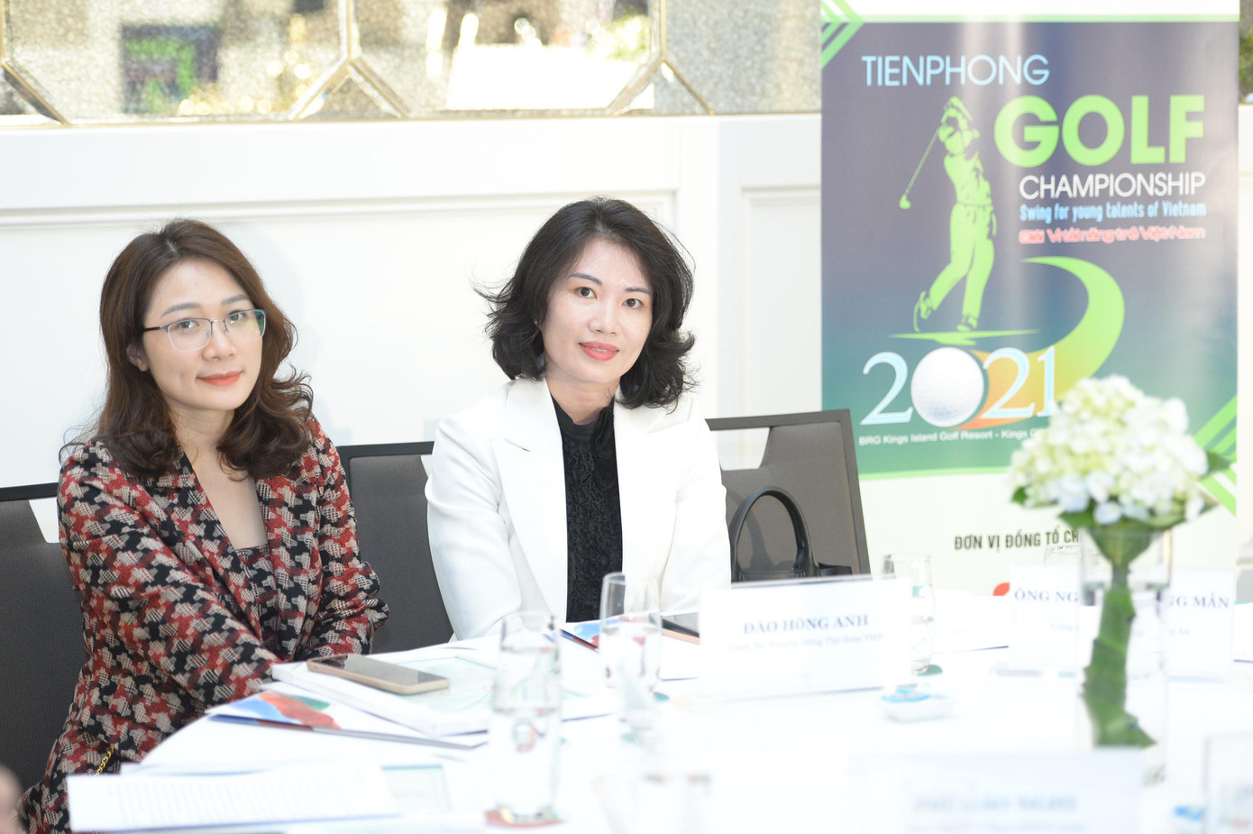 Đại diện đơn vị đồng hành cùng Tiền Phong Golf Championship. Ảnh: Dương Triều Đại diện đơn vị đồng hành cùng Tiền Phong Golf Championship. Ảnh: Dương Triều