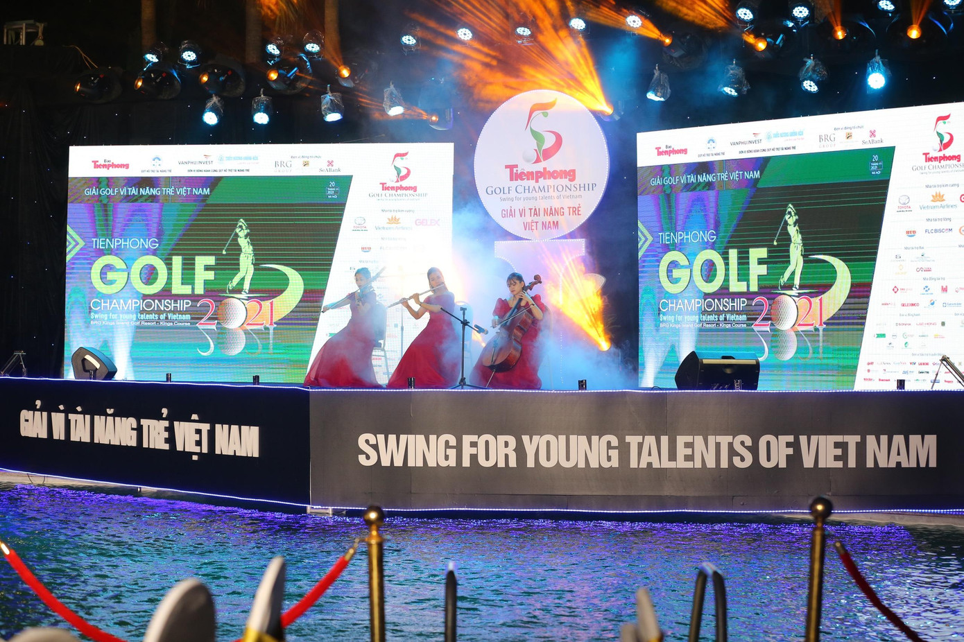 Golfer 14 tuổi Nguyễn Anh Minh vô địch Tiền Phong Golf Championship mùa thứ 5 ảnh 7