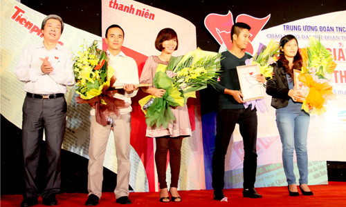 Các tác giả giành giải nhì 