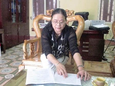 Bà Nguyễn Thị Hường - Hiệu trưởng trường Tiểu học Nguyễn Thị Minh Khai 2, lý giải về các khoản thu. Bà Nguyễn Thị Hường - Hiệu trưởng trường Tiểu học Nguyễn Thị Minh Khai 2, lý giải về các khoản thu