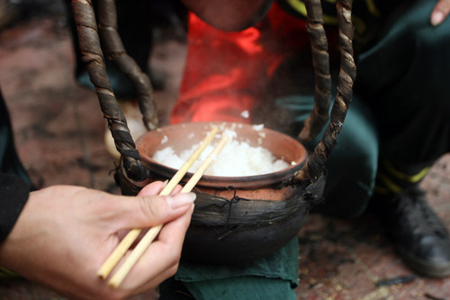  Mỗi công đoạn của cuộc thi đều được chấm điểm, giáp nào giành thắng lợi chung cuộc sẽ được làng ban thưởng, phần lớn là các phần thưởng tượng trưng.