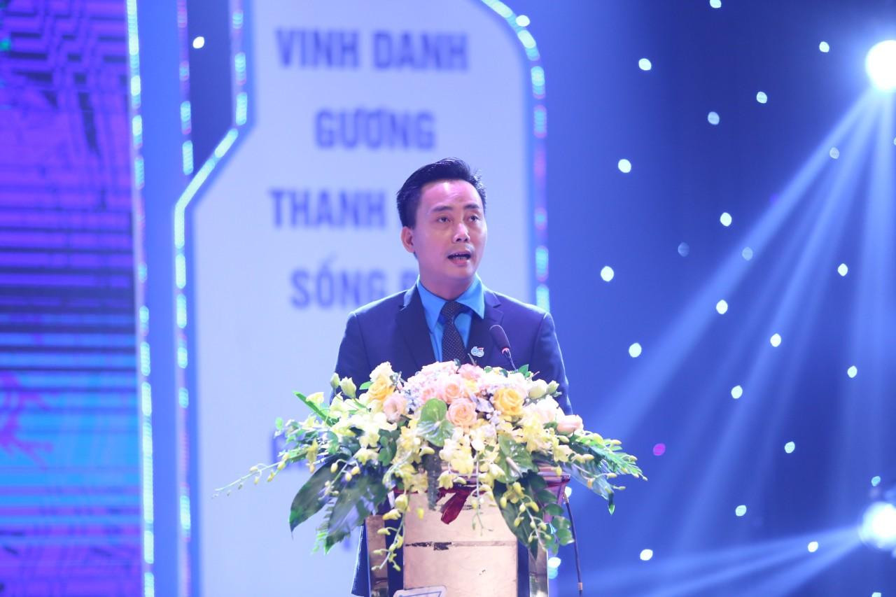 Anh Nguyễn Đức Tiến, Phó Bí thư thường trực Thành Đoàn, Chủ tịch Hội LHTN TP Hà Nội phát biểu tại lễ kỷ niệm. Ảnh: Vương Đức