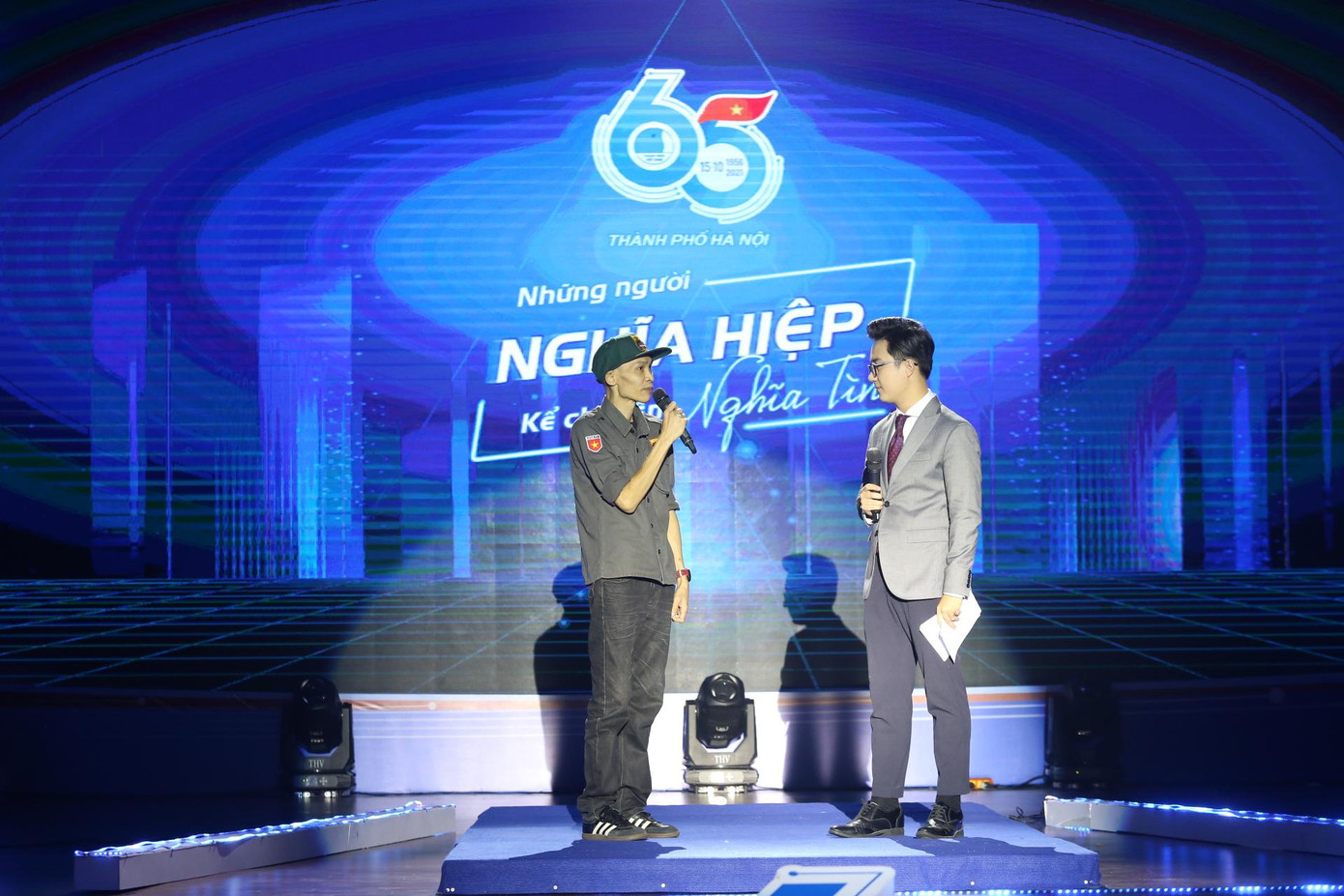 Anh Nguyễn Xuân Hoàn - Phó Trưởng team Tân binh, Câu lạc bộ Xe bán tải địa hình Việt Nam giao lưu tại chương trình. Ảnh: Vương Đức