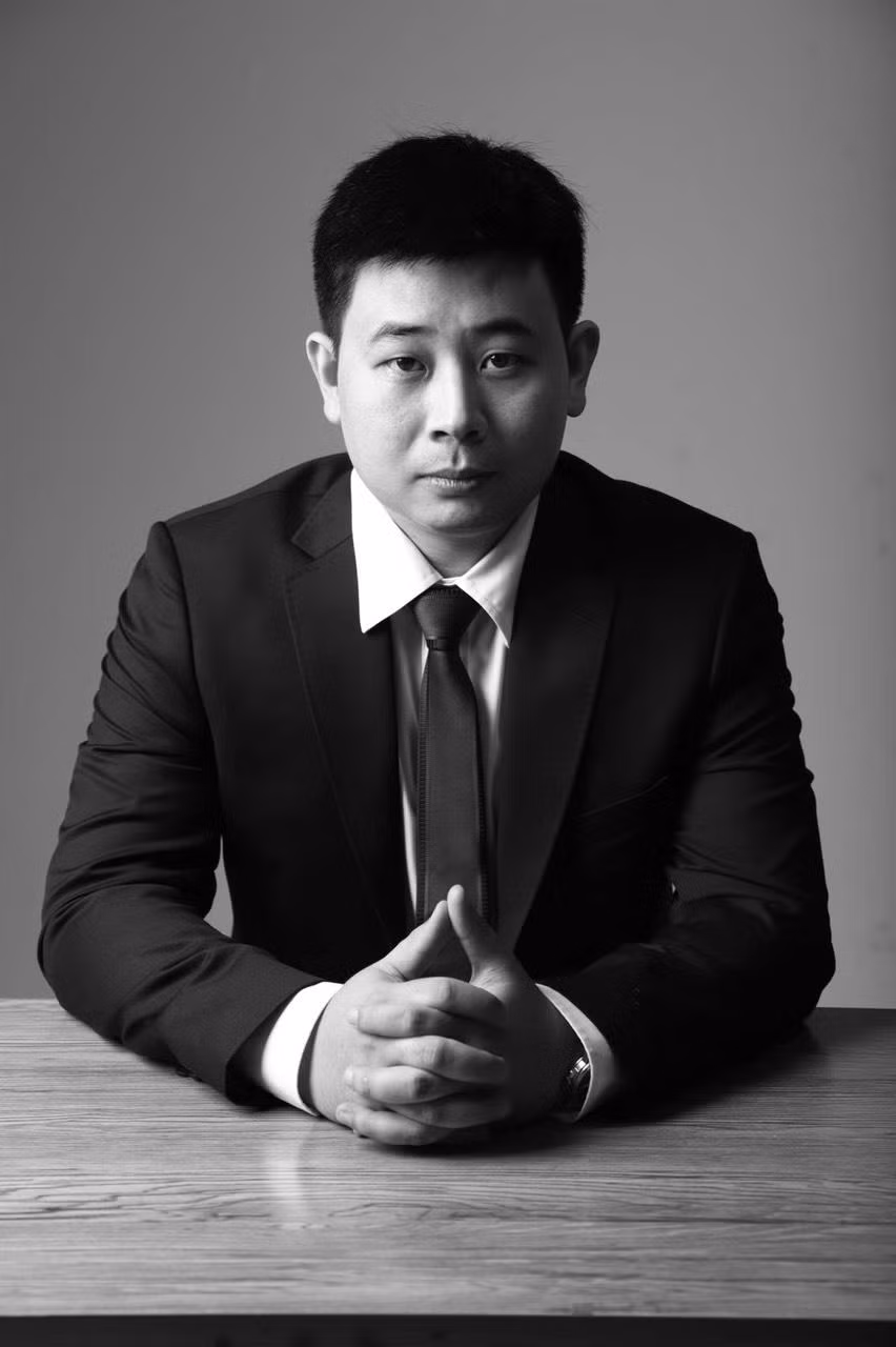 Từng nhiều lần khởi nghiệp thất bại nhưng chàng trai 8X Đặng Vương Anh không nản chí, đang từng bước chinh phục lĩnh vực khởi nghiệp blockchain.