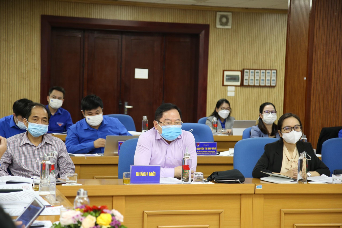 Các đại biểu dự hội nghị