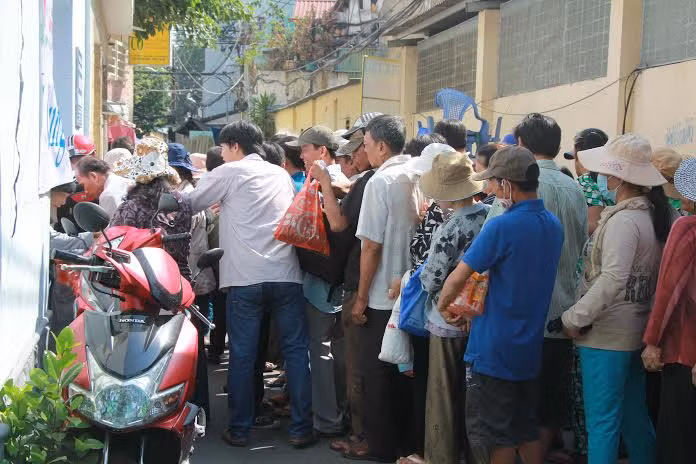 1.000 phần cơm ấm lòng người nghèo ảnh 2