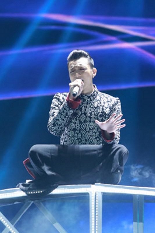 Hương Tràm gây bất ngờ với hình ảnh “cô gái tóc bạc“ ảnh 3