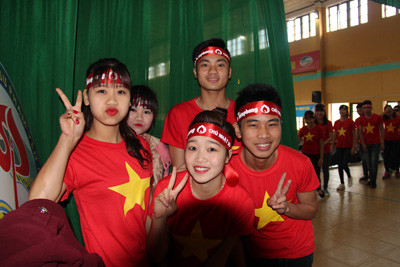 Bùng cháy ngọn lửa Chủ Nhật Đỏ ảnh 2