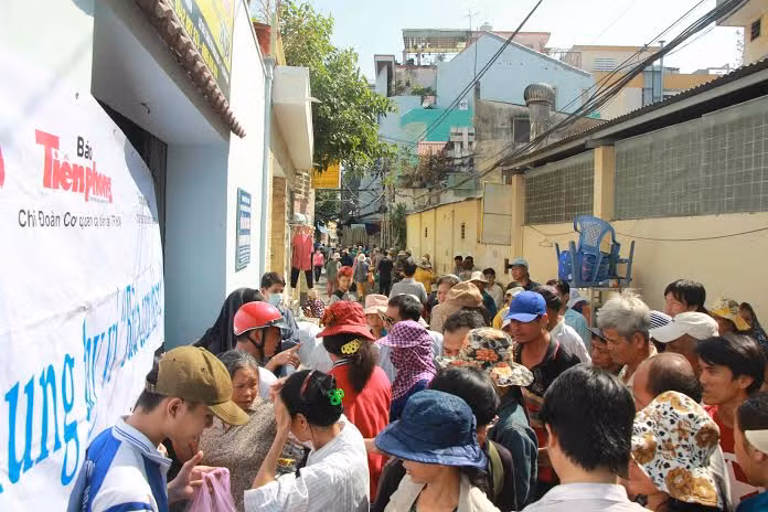 1.000 phần cơm ấm lòng người nghèo ảnh 3