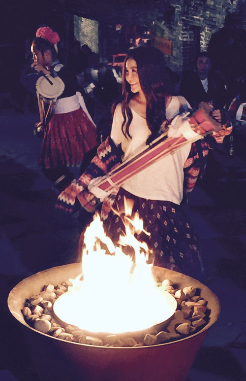 Ngỡ ngàng trước sắc vóc tuổi 50 của mỹ nhân Ôn Bích Hà ảnh 6