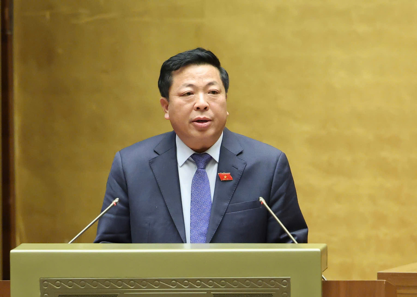 Bộ trưởng Bộ Xây dựng Trần Hồng Minh. Ảnh: Nhật Minh