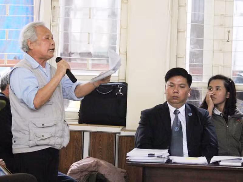 Ông Trịnh Văn Tín - ông nội cháu Bích cho biết sẽ tiếp tục kiến nghị lên cấp cao hơn. Ảnh: Tuấn Nguyễn