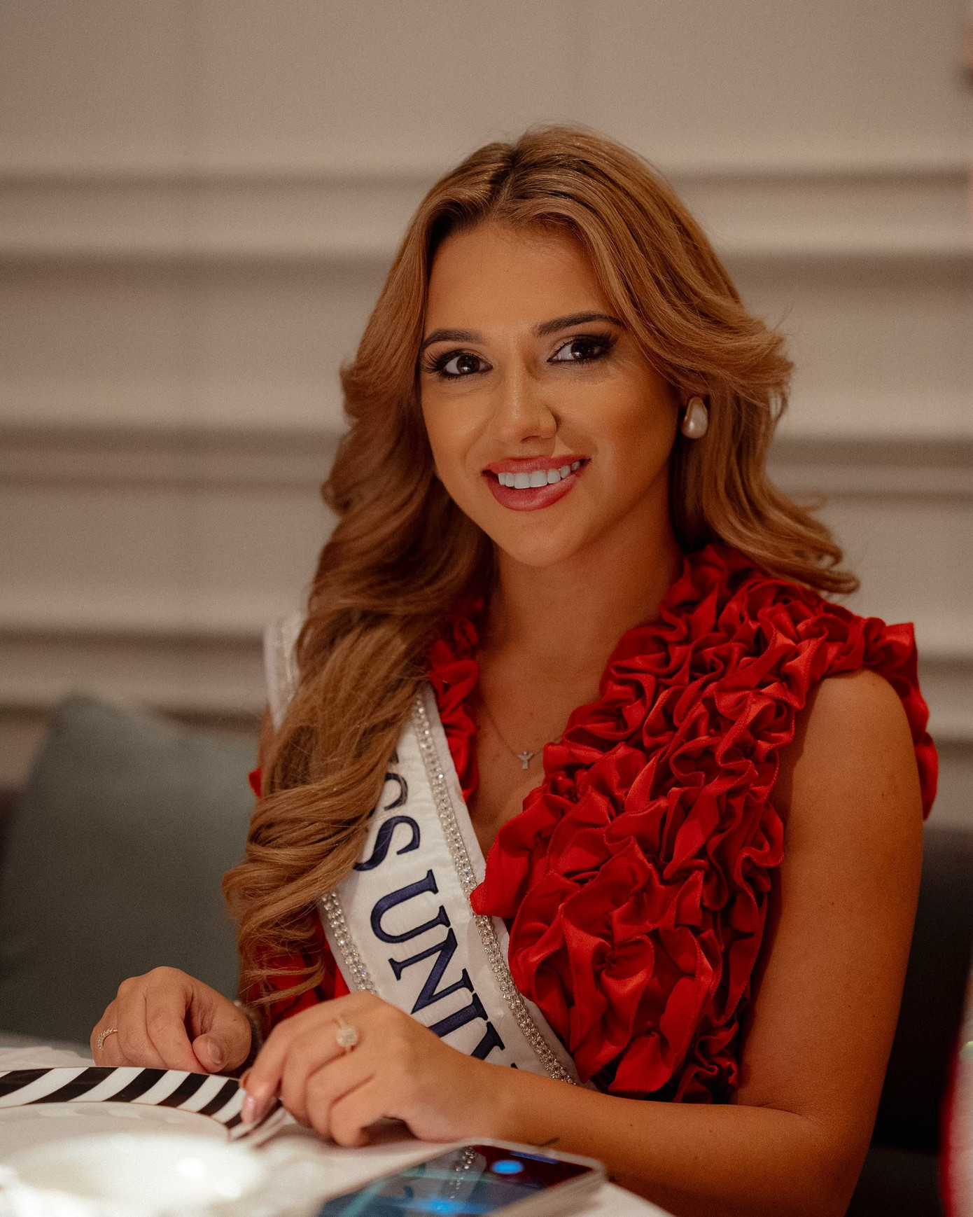 Chất lượng thí sinh Hoa hậu Hoàn vũ 2024 được đánh giá cao. Các người đẹp Curacao, Chile, Guatemala tỏa sáng trong buổi tiệc trà của cuộc thi.