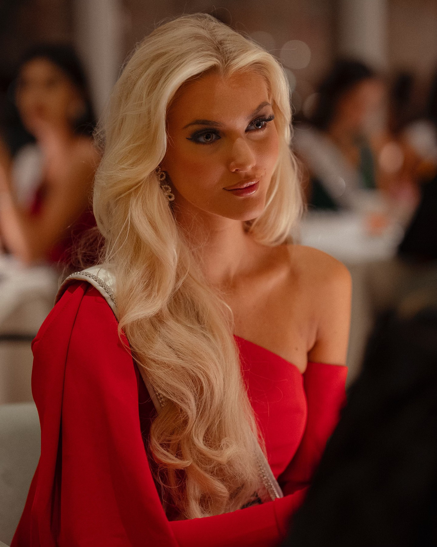 Đại diện Đan Mạch có nhan sắc gây ấn tượng, được ví như búp bê.