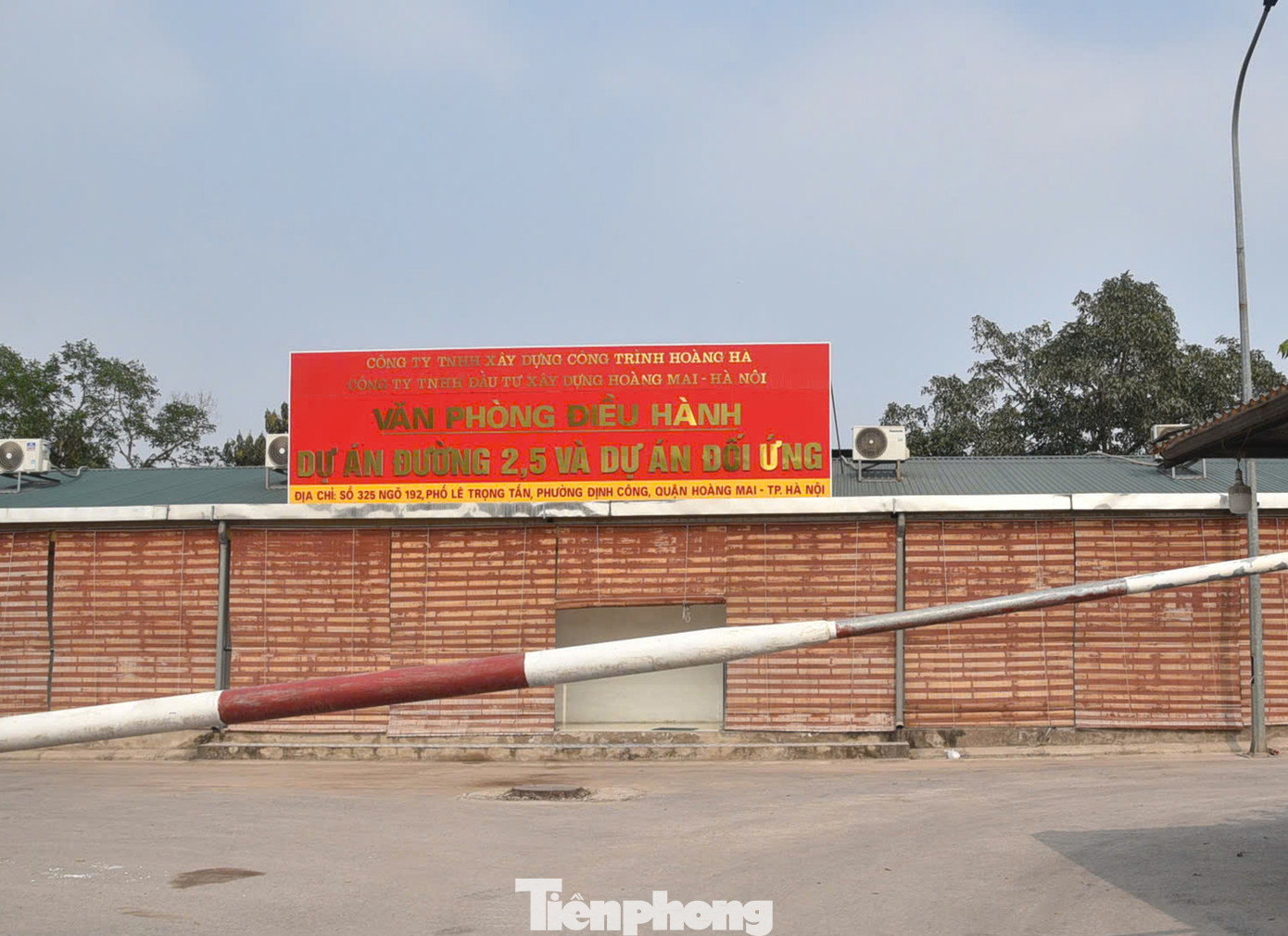 Văn phòng điều hành của nhà đầu tư cùng máy móc không hoạt động do chờ gia hạn hợp đồng BT