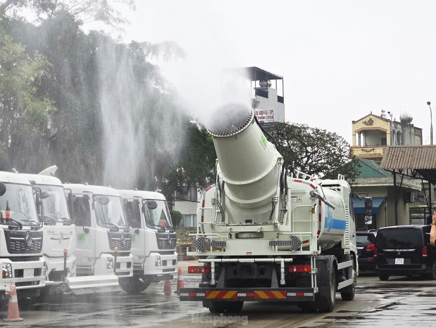 "Pháo xa sương mù" dập bụi mịn được vận hành thử nghiệm tại bãi "Pháo xa sương mù" dập bụi mịn được vận hành thử nghiệm tại bãi
