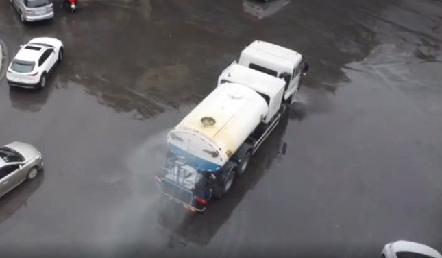 Xe phun sương được thí điểm thời điểm ô nhiễm cao điểm Xe phun sương được thí điểm thời điểm ô nhiễm cao điểm