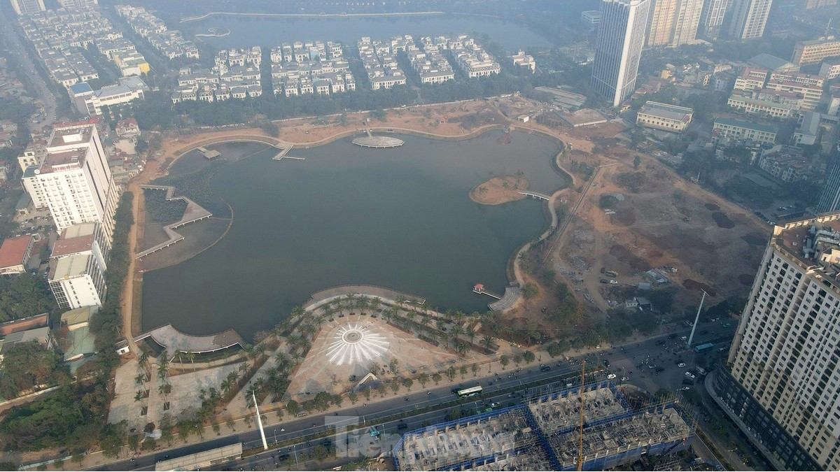 Công viên hồ Phùng Khoang nhìn từ trên cao. Ảnh: Hoàng Mạnh Thắng Công viên hồ Phùng Khoang nhìn từ trên cao. Ảnh: Hoàng Mạnh Thắng