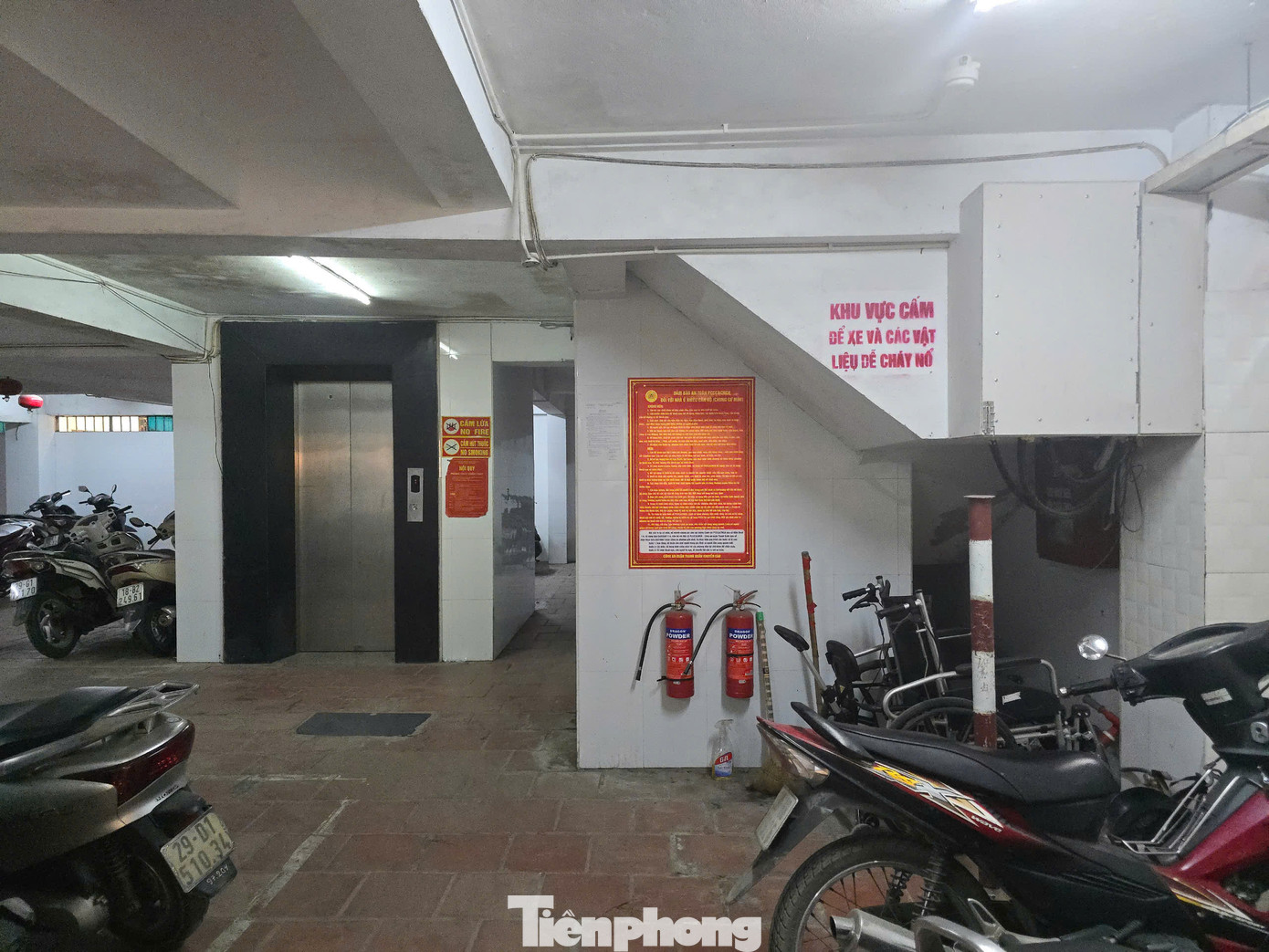 Được biết, toàn bộ các tầng đều đã có người ở, chỉ một số phòng trống