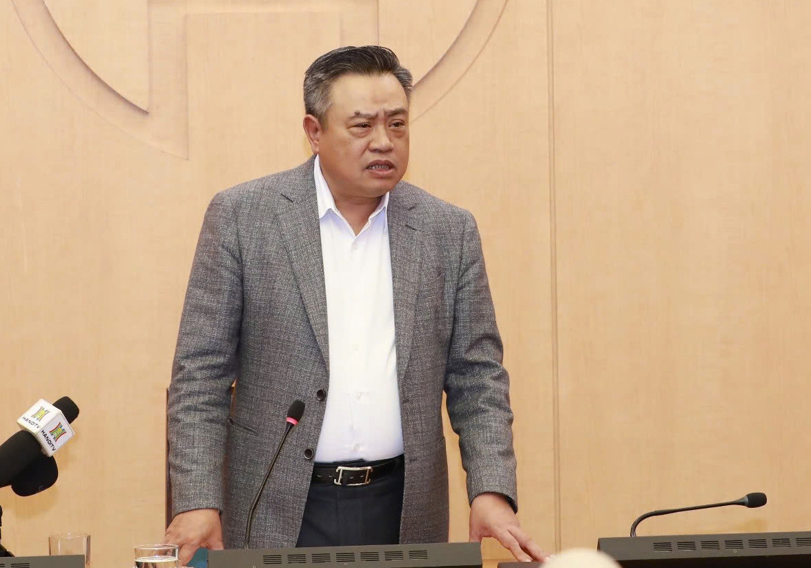 Chủ tịch UBND Thành phố Hà Nội Trần Sỹ Thanh phát biểu kết luận cuộc họp