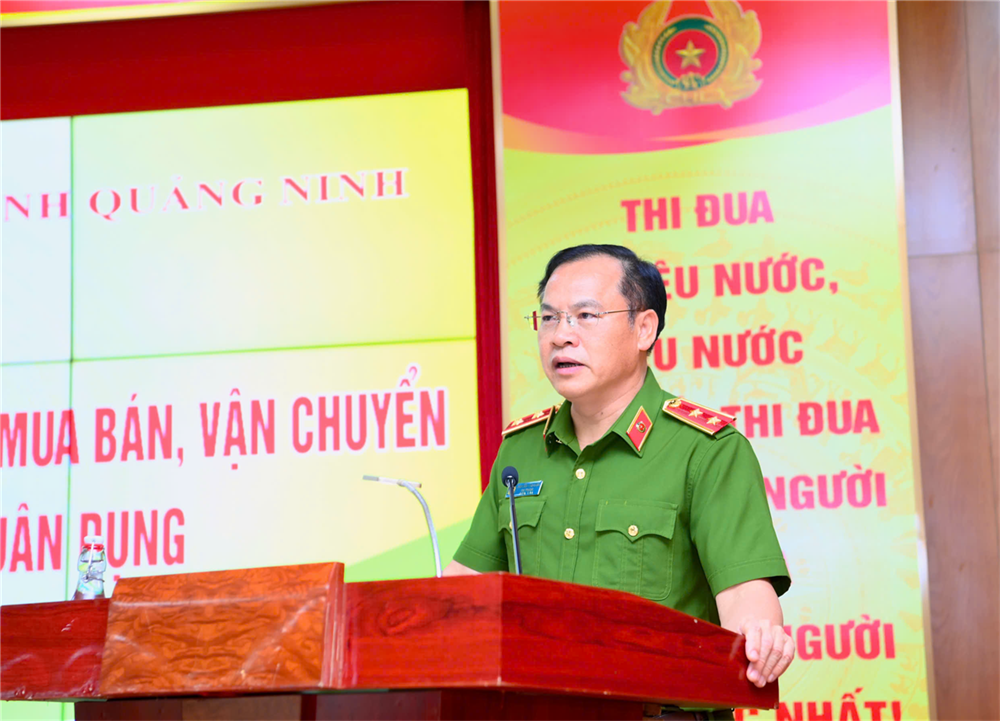 Thứ trưởng Nguyễn Văn Long phát biểu chỉ đạo tại Hội nghị.