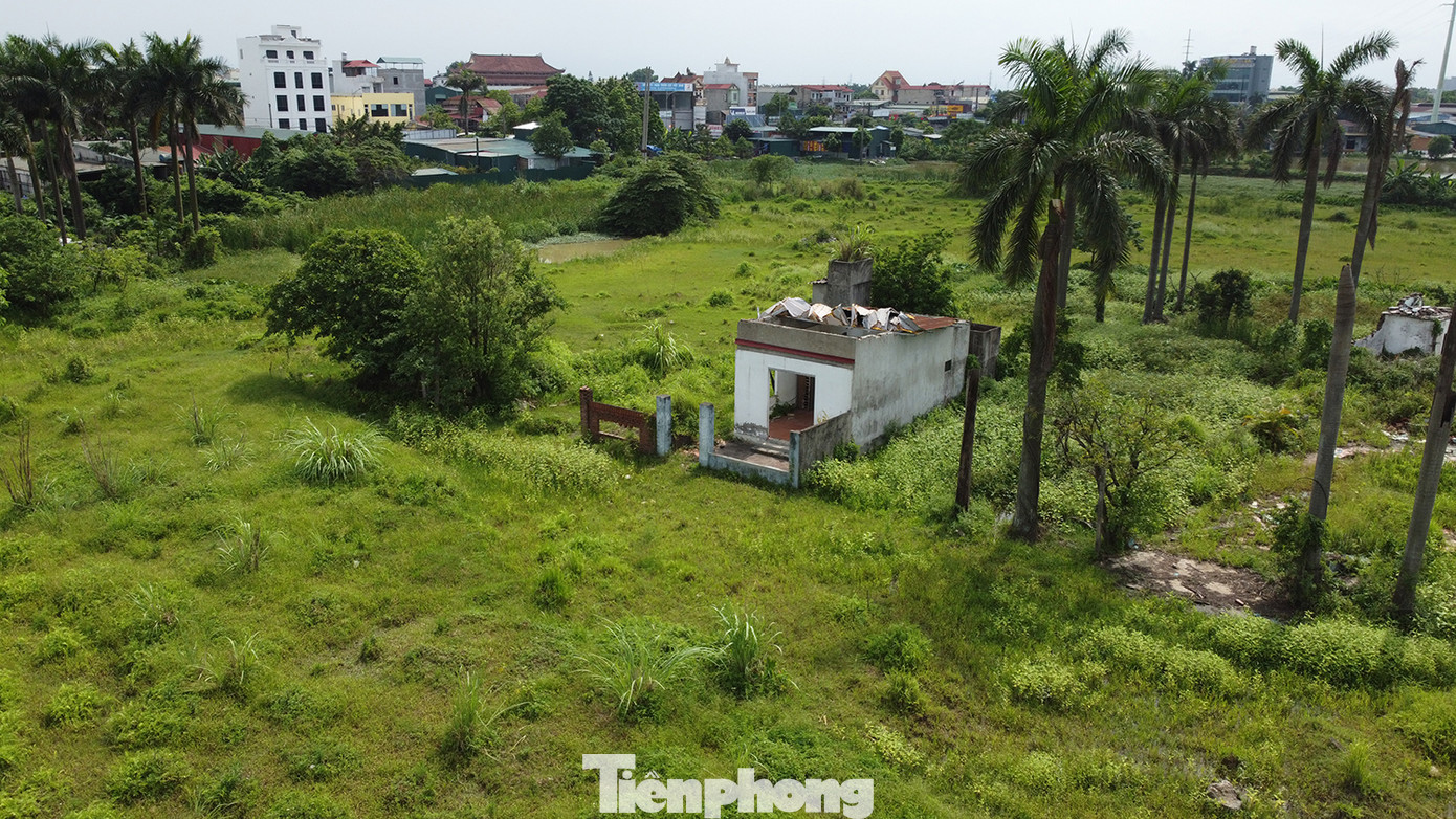 Dự án đã hoàn thành giải phóng mặt bằng 99%, khó khăn ở đây liên quan đến trạm điện vẫn chưa hoàn thành thủ tục để di dời. Huyện đang đẩy nhanh tiến độ giải phóng mặt bằng trong thời gian tới. Dự án đã hoàn thành giải phóng mặt bằng 99%, khó khăn ở đây liên quan đến trạm điện vẫn chưa hoàn thành thủ tục để di dời. Huyện đang đẩy nhanh tiến độ giải phóng mặt bằng trong thời gian tới.