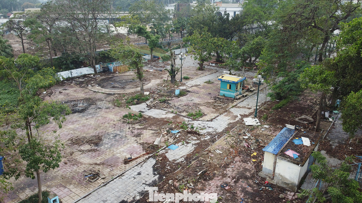 Được biết, khu vực này sẽ được chuyển đổi thành các sân thể thao cho môn pickleball và các dịch vụ khác. Được biết, khu vực này sẽ được chuyển đổi thành các sân thể thao cho môn pickleball và các dịch vụ khác.