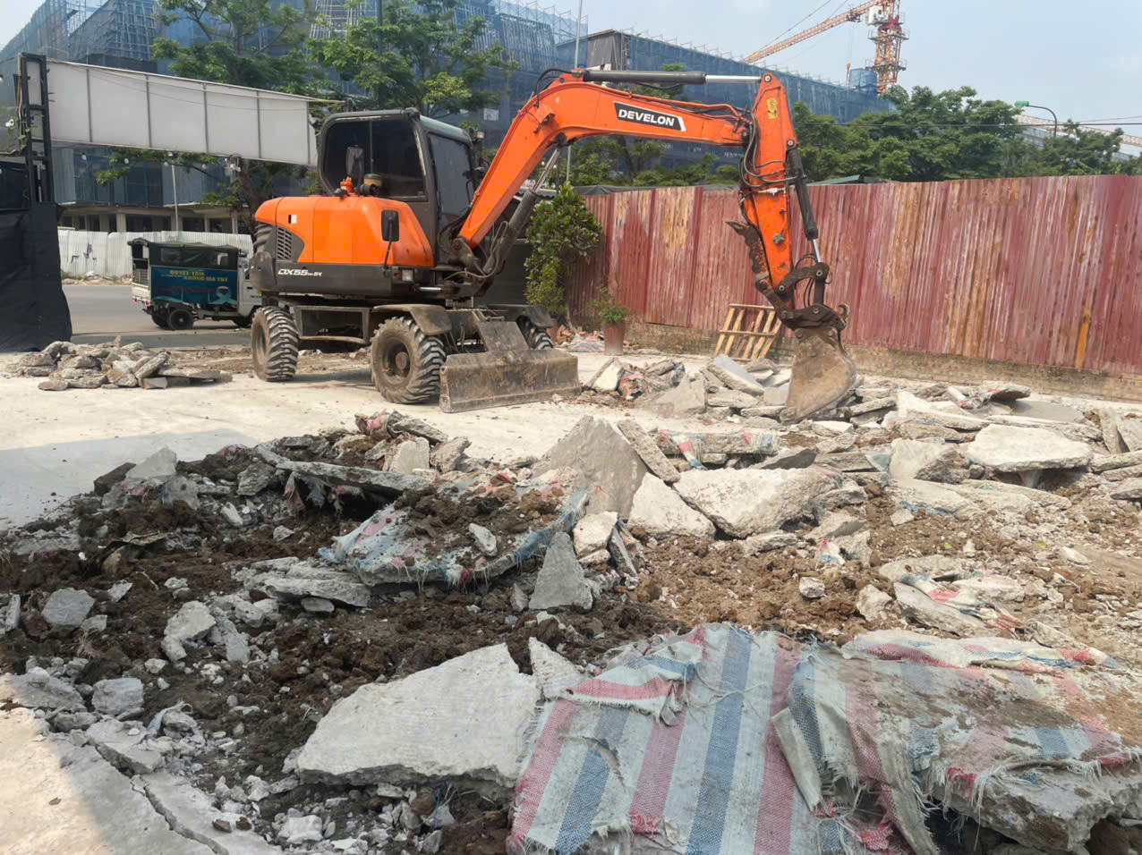 Xử lý vi phạm trật tự xây dựng tại quận Tây Hồ Xử lý vi phạm trật tự xây dựng tại quận Tây Hồ