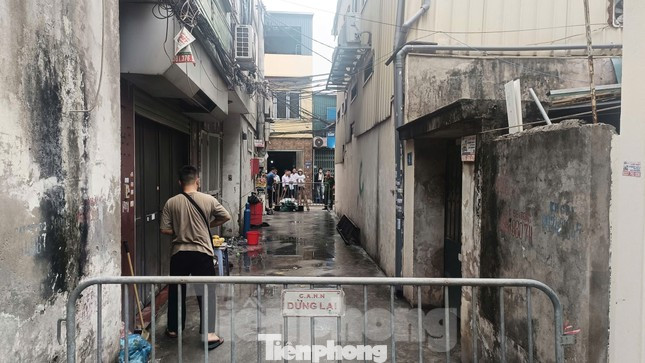 Hiện trường vụ cháy tại phố Định Công Hạ. Ảnh: Thanh Hà Hiện trường vụ cháy tại phố Định Công Hạ. Ảnh: Thanh Hà