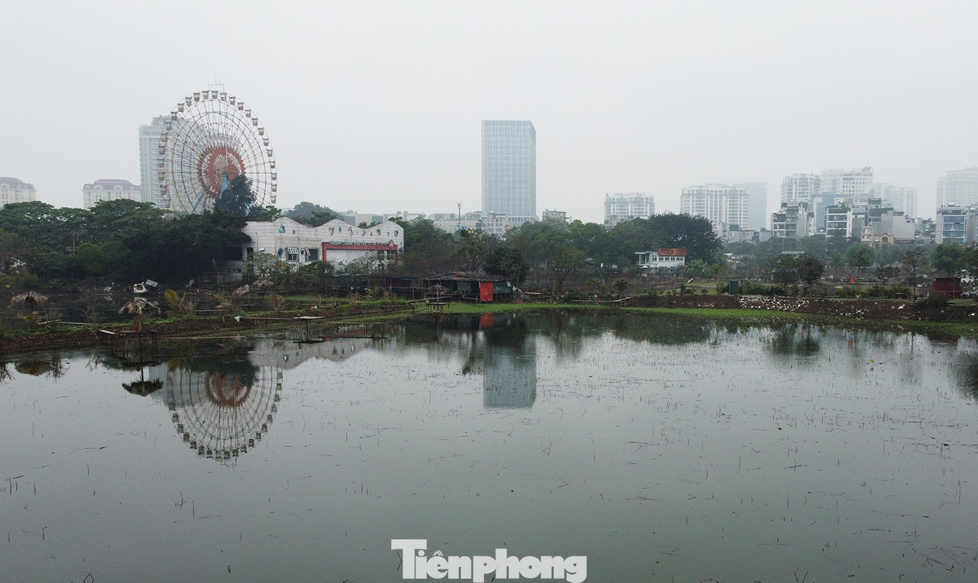 Đây là nỗ lực của thành phố để giải tỏa "cơn khát" không gian công cộng vốn đang rất thiếu của người dân Thủ đô. Đây là nỗ lực của thành phố để giải tỏa "cơn khát" không gian công cộng vốn đang rất thiếu của người dân Thủ đô.